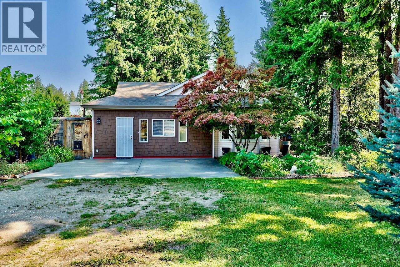 1260 Scotch Creek Wharf Rd, Scotch Creek, BC V0E 1M5