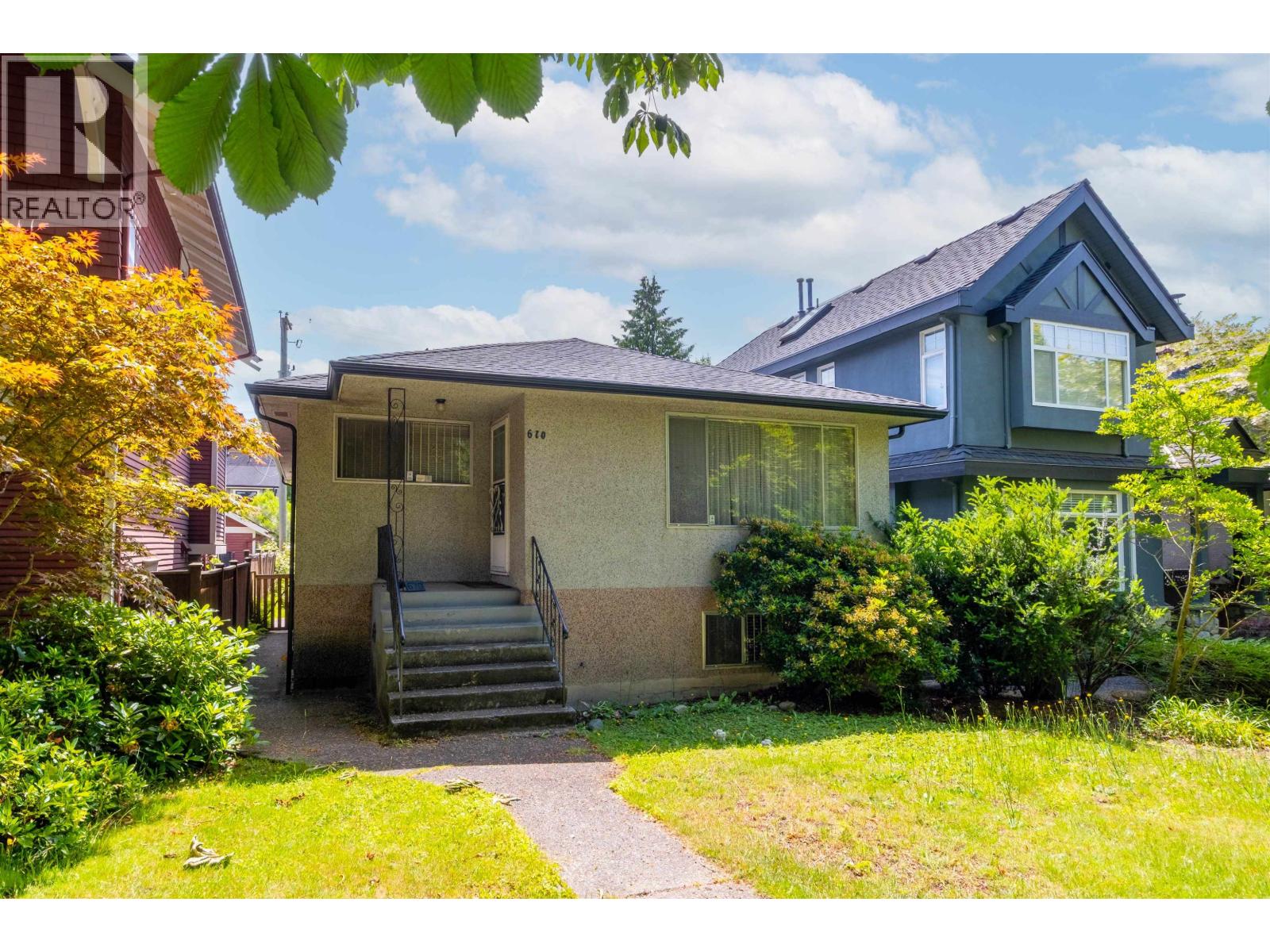 670 W 20th Ave, Vancouver, BC V5Z 1Y1