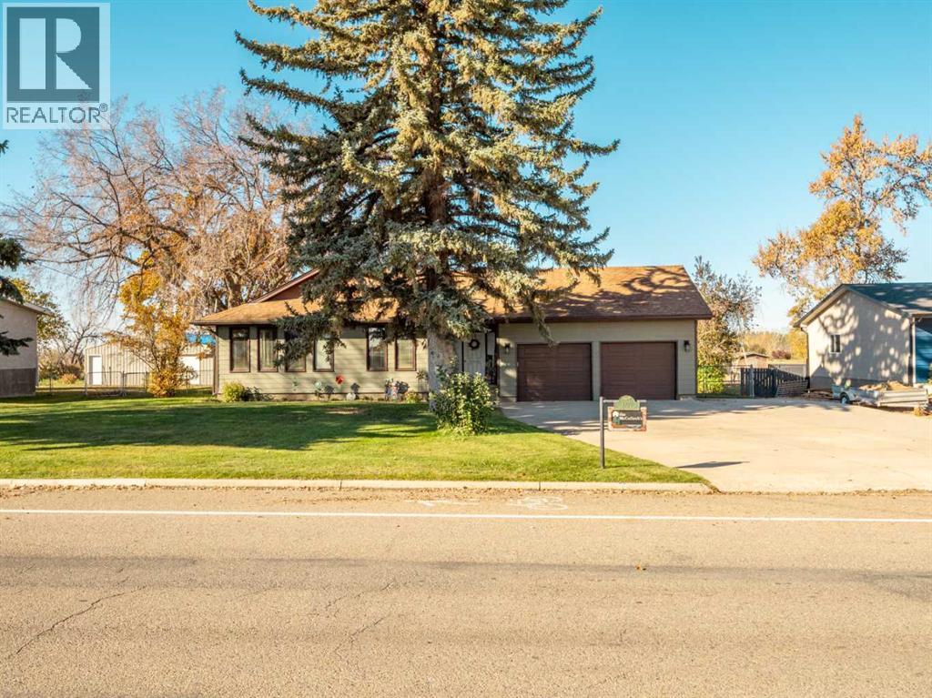 1100 Heritage Rd, Barnwell, AB T0K 0B0