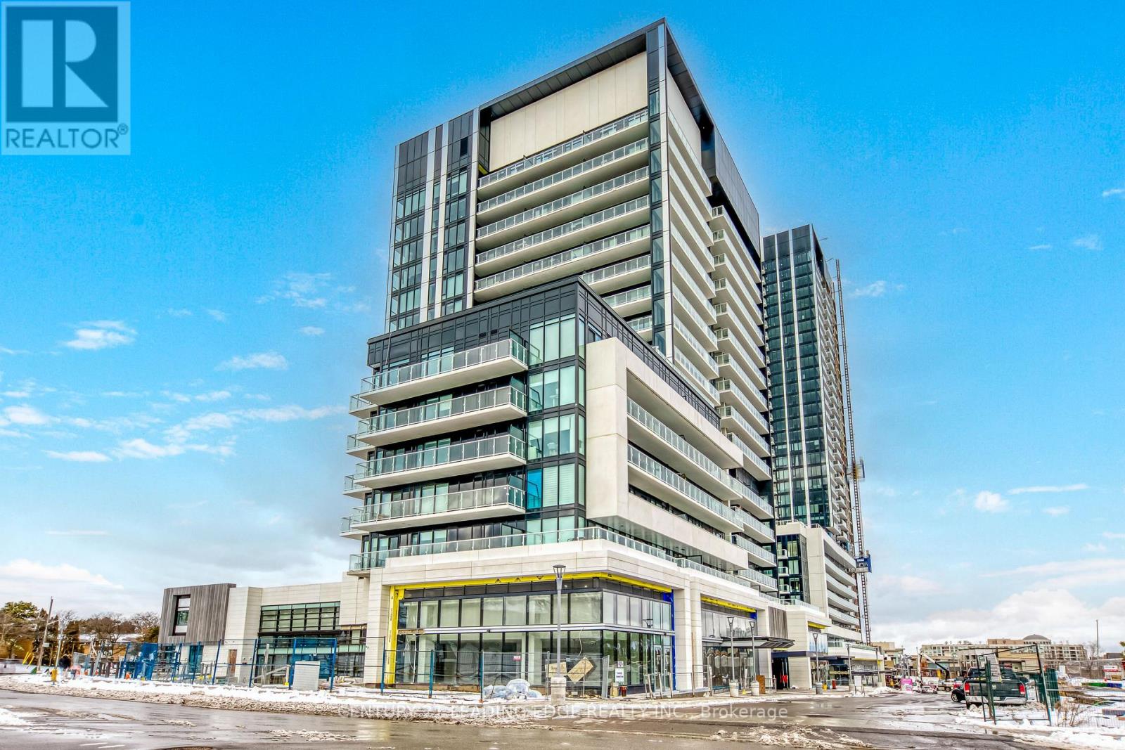 330 20 Oneill Rd, Toronto, ON M3C 0R2