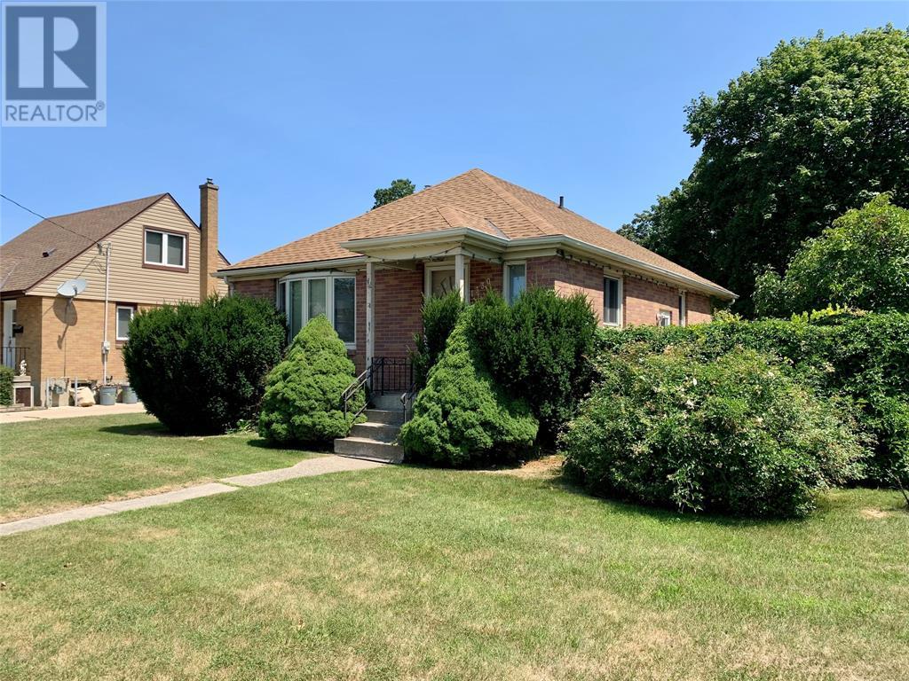 1330 Colborne Rd, Sarnia, ON N7V 3L6