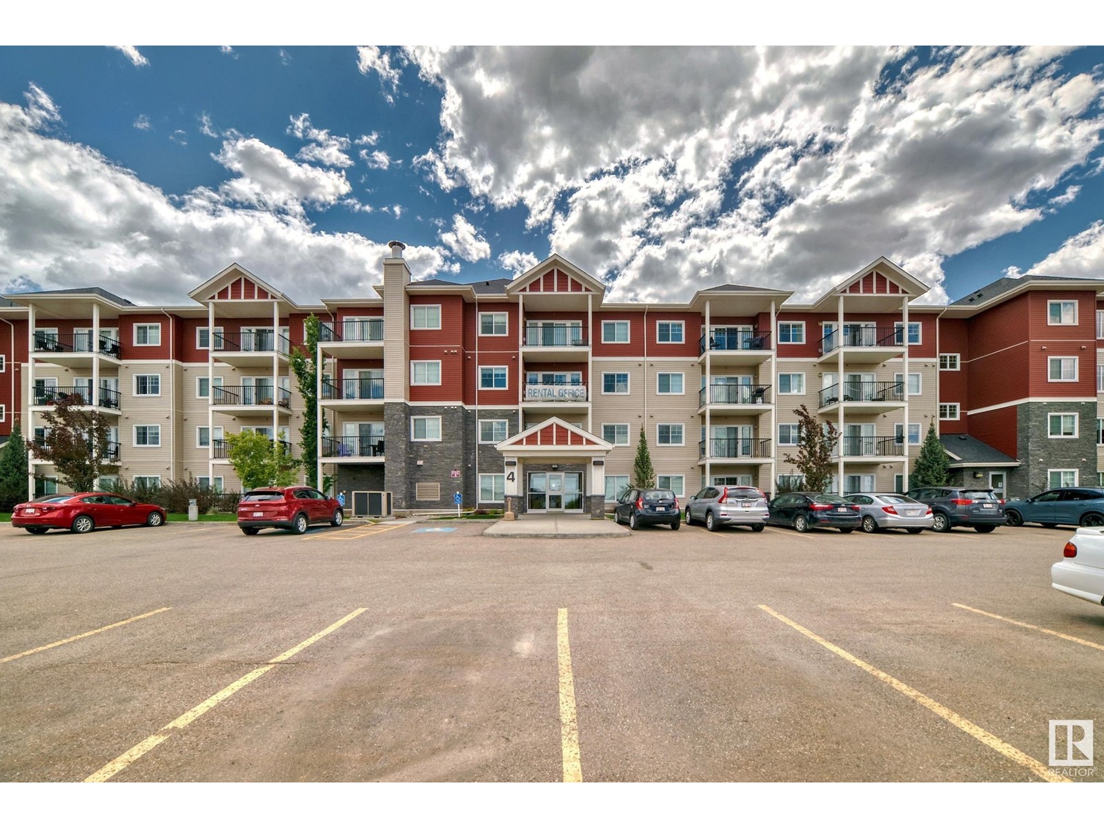 4 Augustine Cres #2404, Sherwood Park, AB T8H 0X8