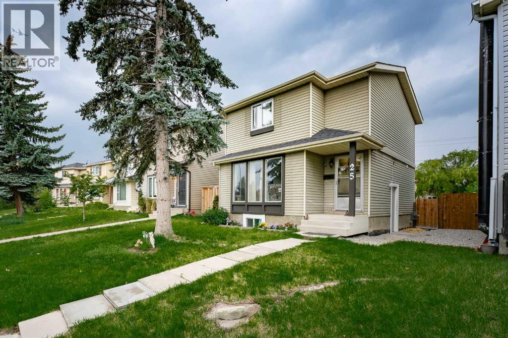 25 Erin Ridge Rd SE, Calgary, AB T2B 2W2