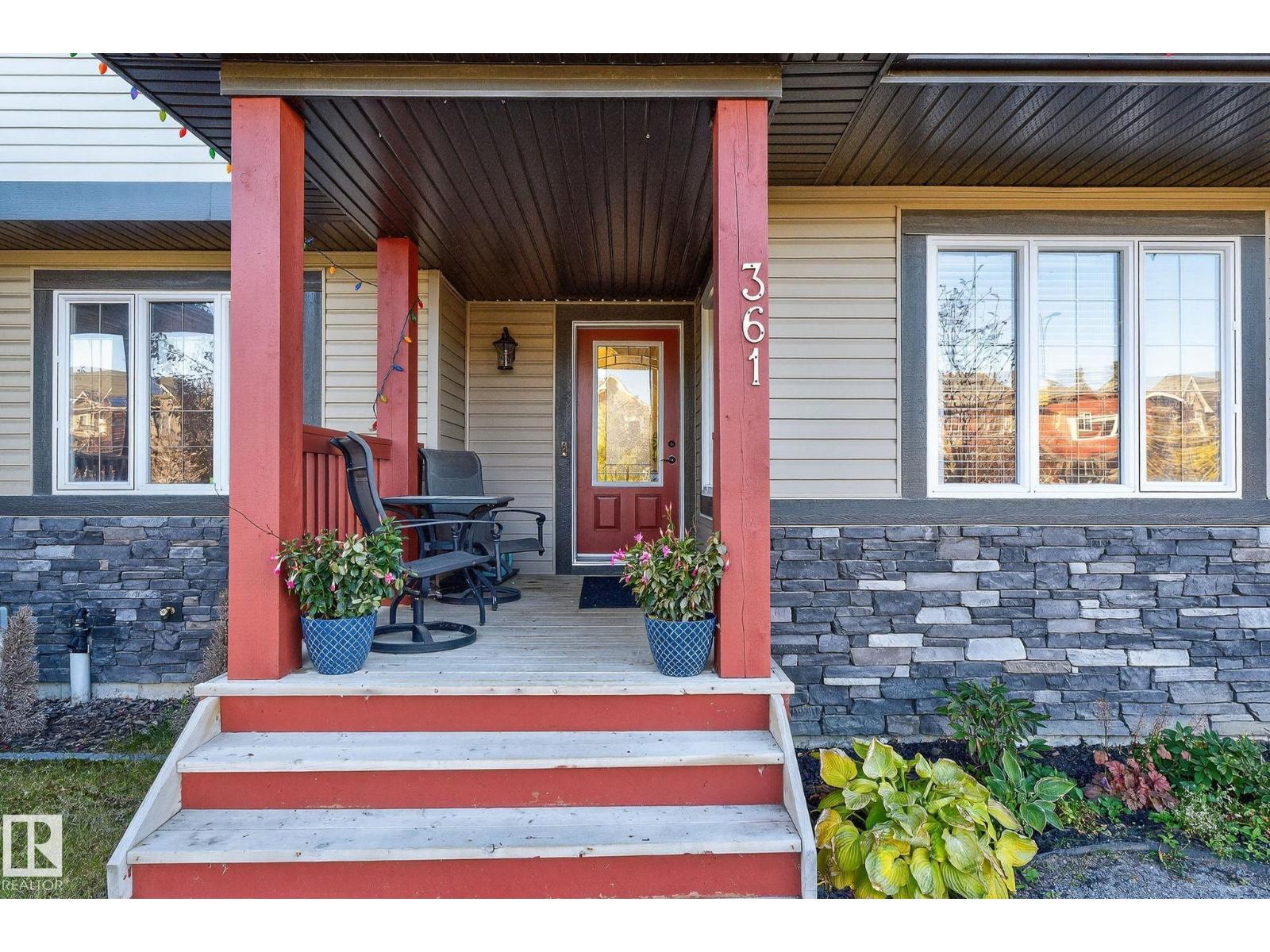 361 Nelson Dr, Spruce Grove, AB T7X 0N9