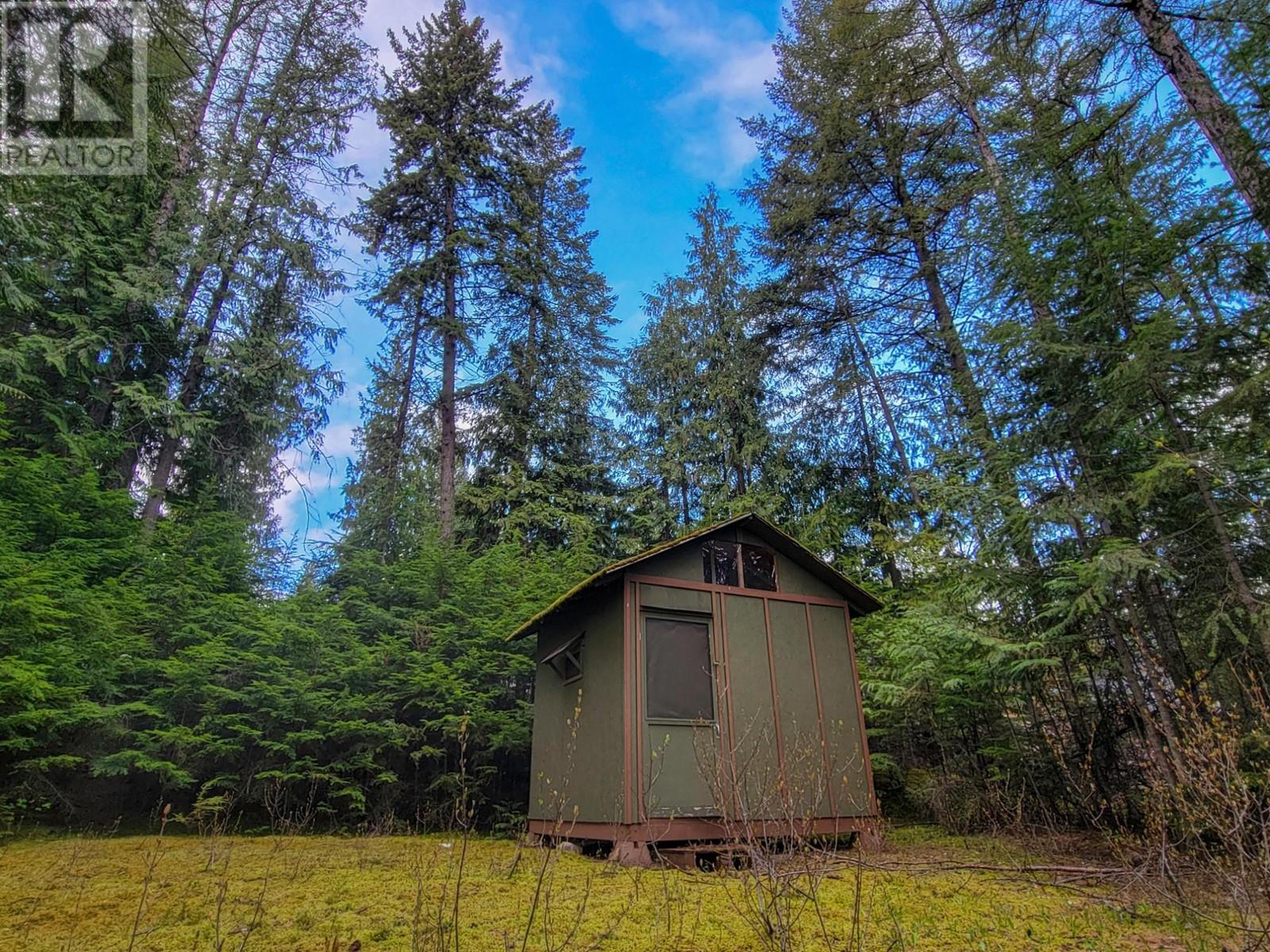 Balfour Avenue, Kaslo, BC V0G 1M0