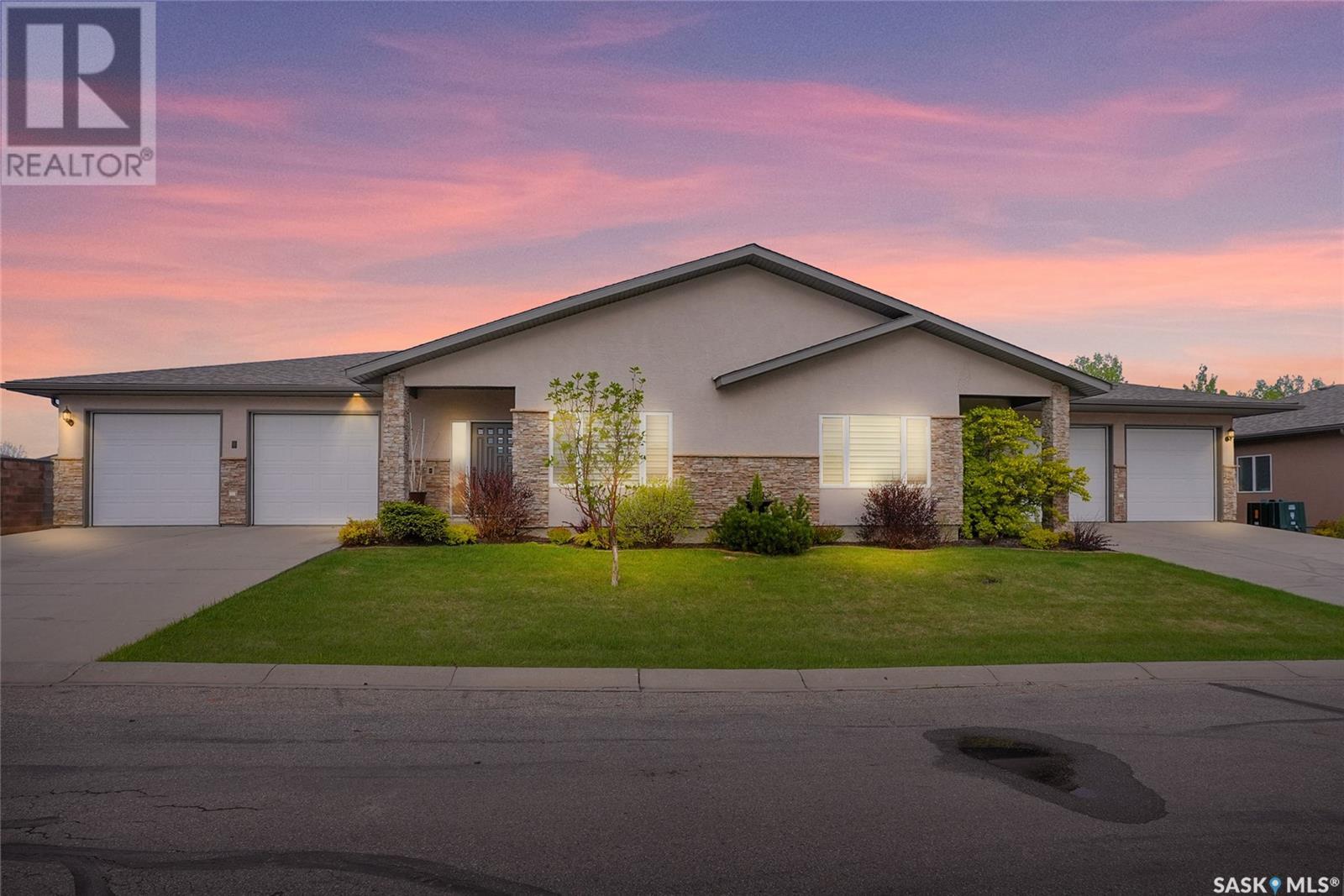 1590 4th Avenue Unit 1, Moose Jaw, SK S6J 0A5