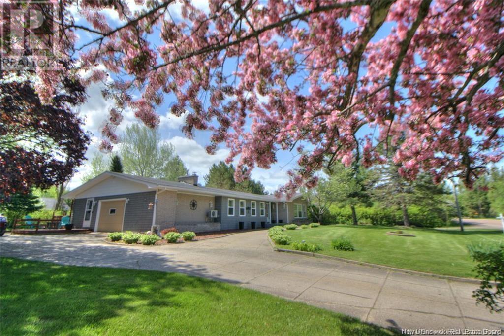 17 Centennial Ave W, Rexton, NB E4W 1X4