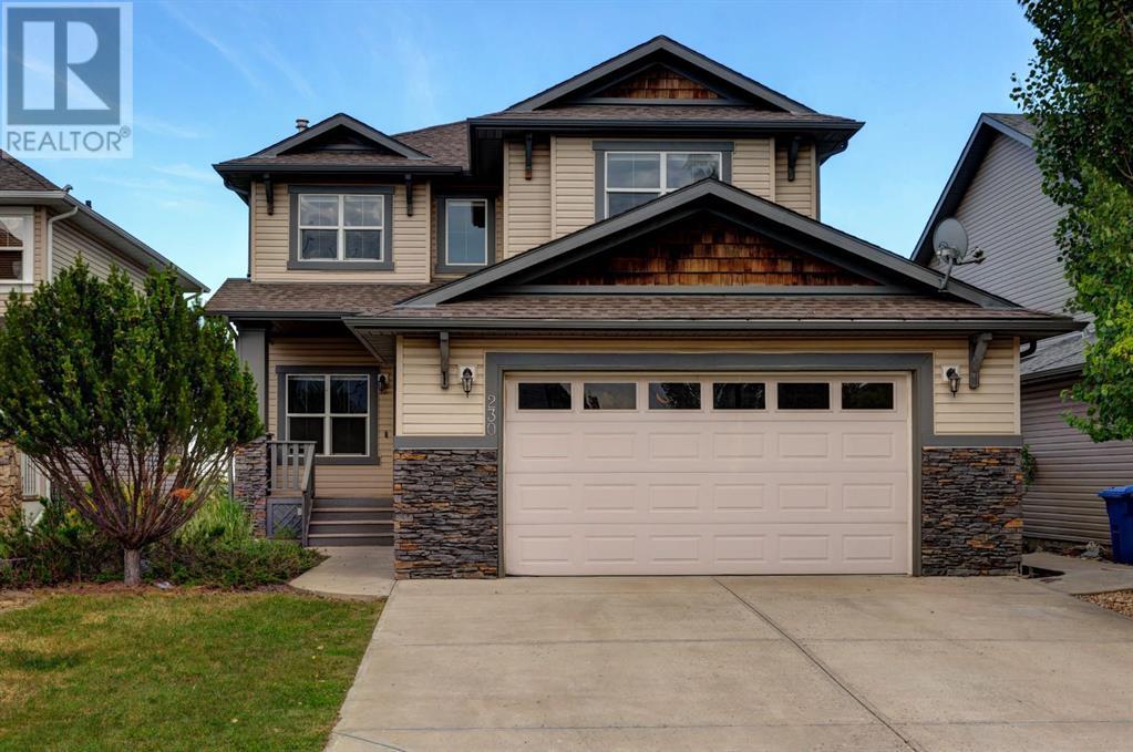 230 Westmount Cres, Okotoks, AB T1S 2J2