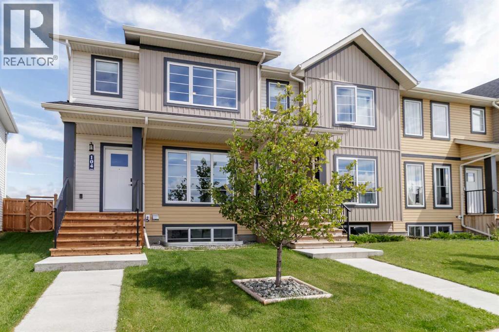 104 Memorial Pkwy, Rural Red Deer County, AB T4E 3C5