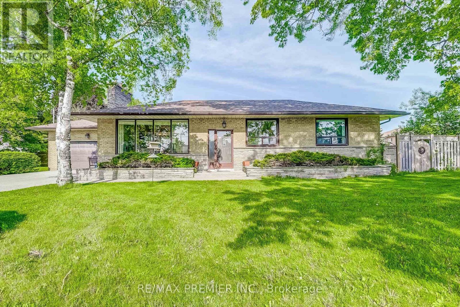 1 Gram St, Vaughan, ON L6A 3Z2