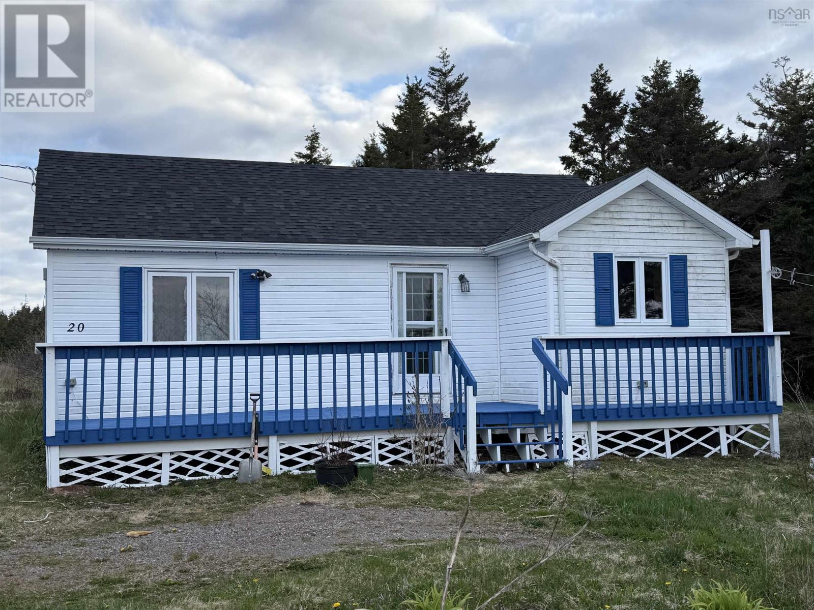 20 Campbells Ln, Main--dieu, NS B1C 1V6
