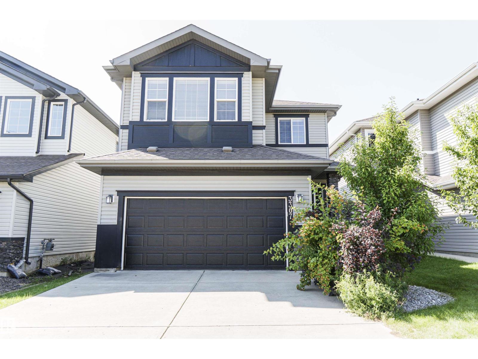 3307 Hilton Cr NW, Edmonton, AB T6M 0N5