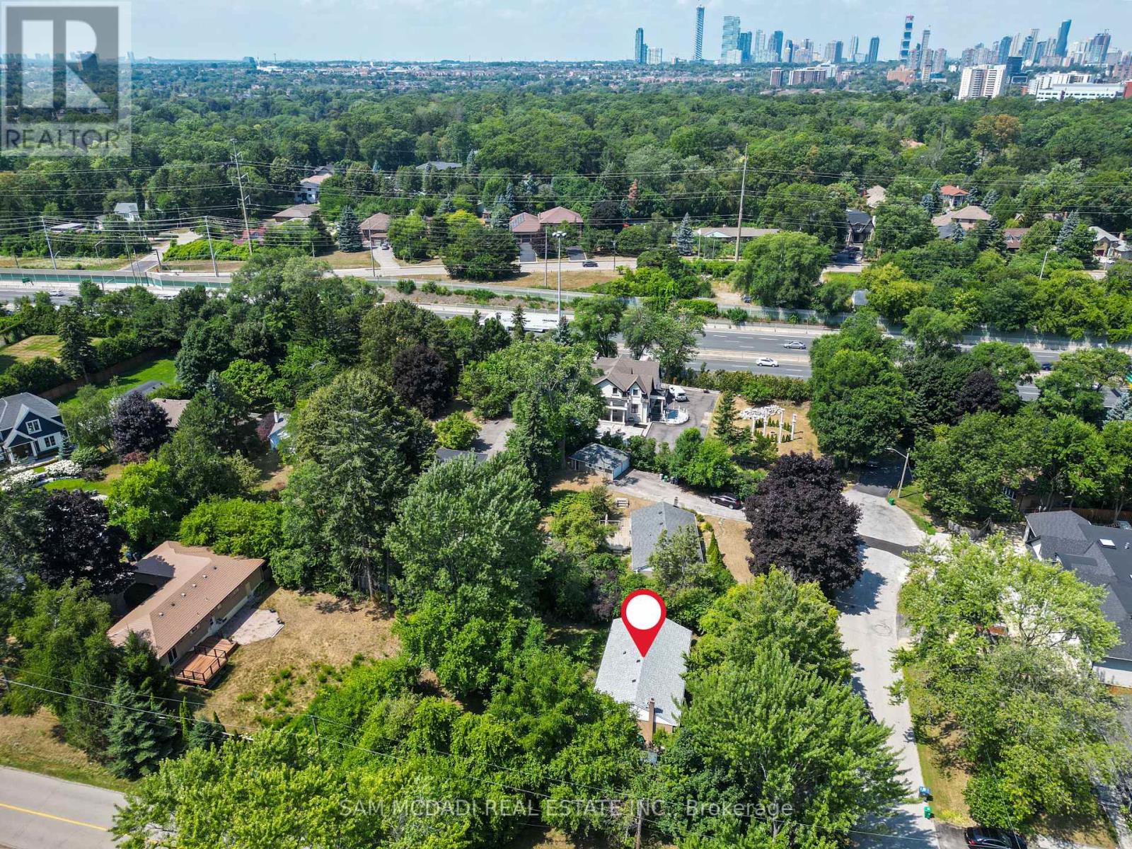 1610 Magenta Ct, Mississauga, ON L5G 3A7