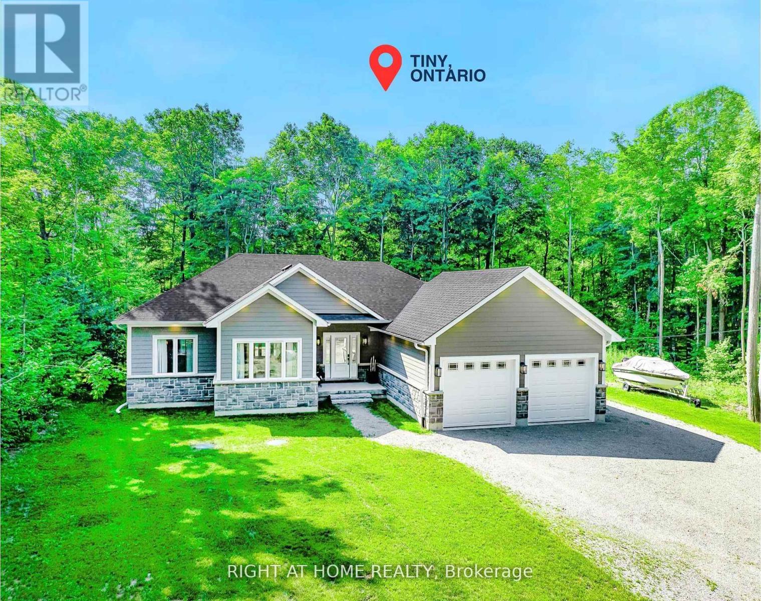 9 Fairlawn Grv, Tiny, ON L9M 0B5