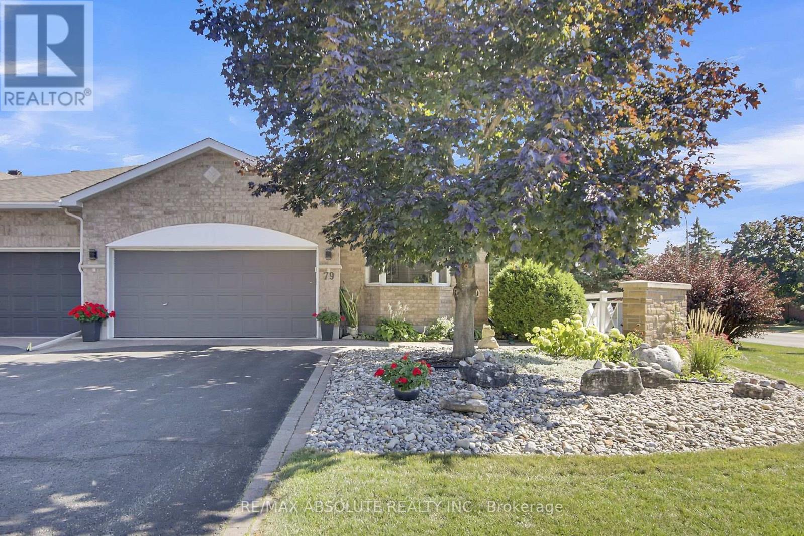 79 Nighthawk Cres, Ottawa, ON K2M 2V2