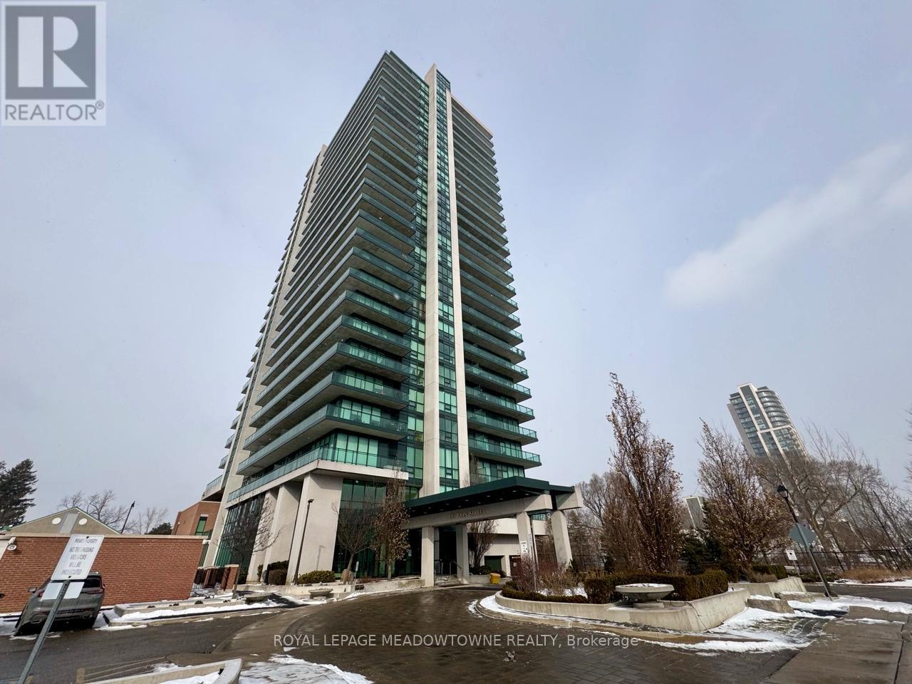 403 100 John St, Brampton, ON L6W 0A8