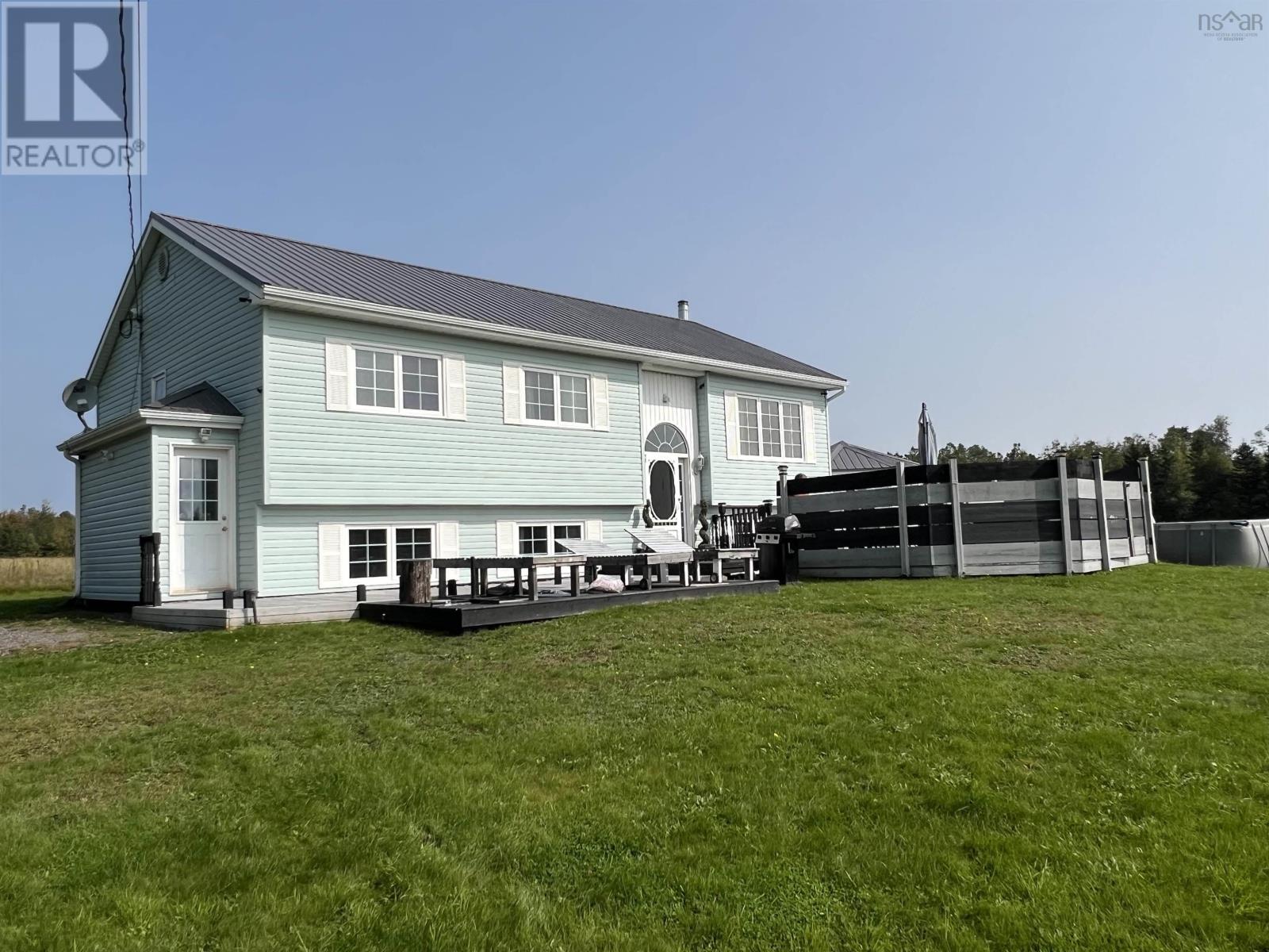 2361 N Wallace Rd, North Wallace, NS B0K 1Y0
