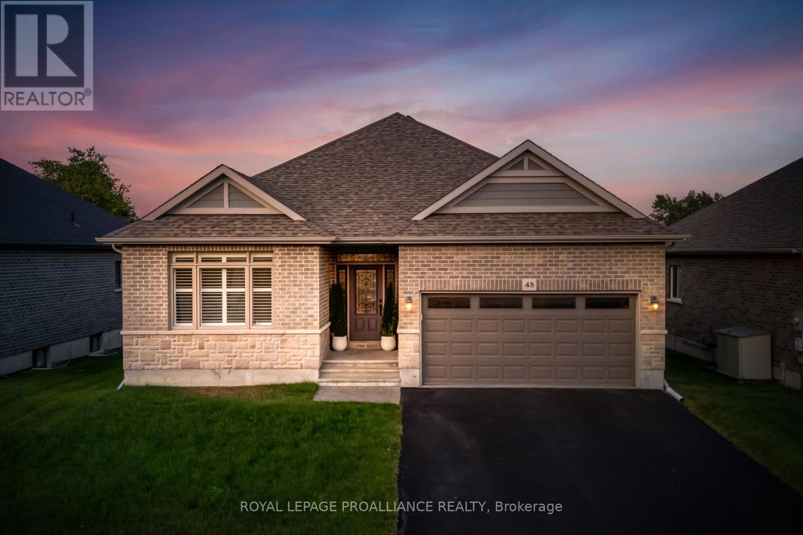 48 Stonecrest Blvd, Quinte West, ON K8R 0A4