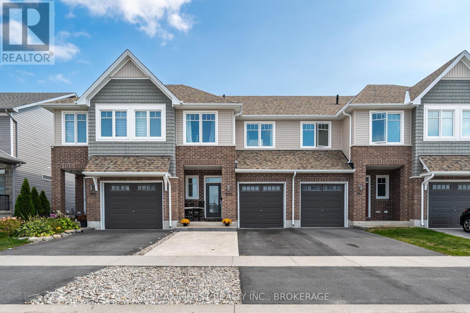 913 Stonewalk Dr, Kingston, ON K7K 0G9