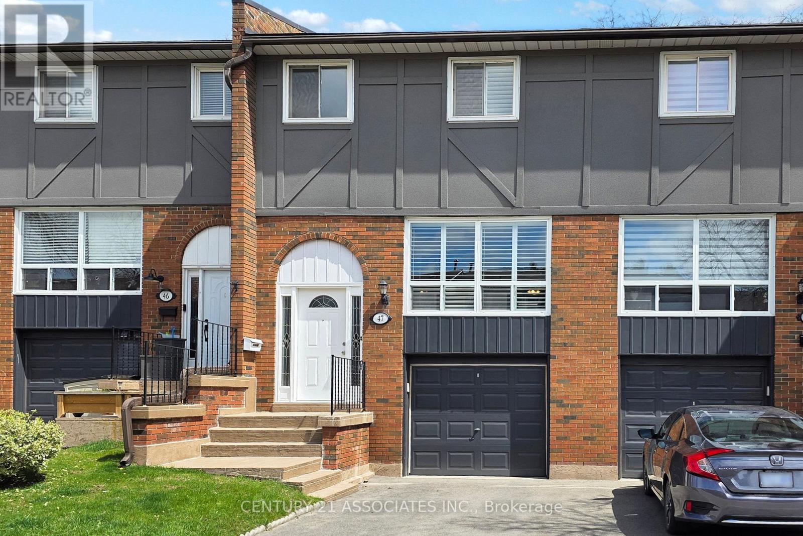 47 1616 Haig Blvd, Mississauga, ON L5E 3C9