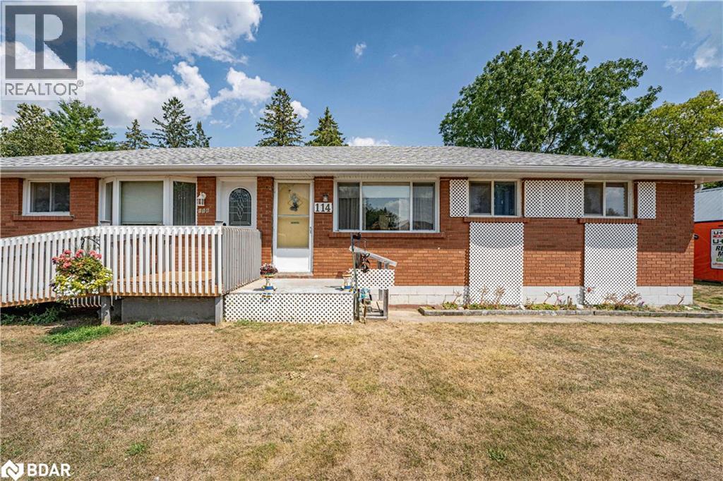 114 Malcolm St, Essa, ON L0M 1B0