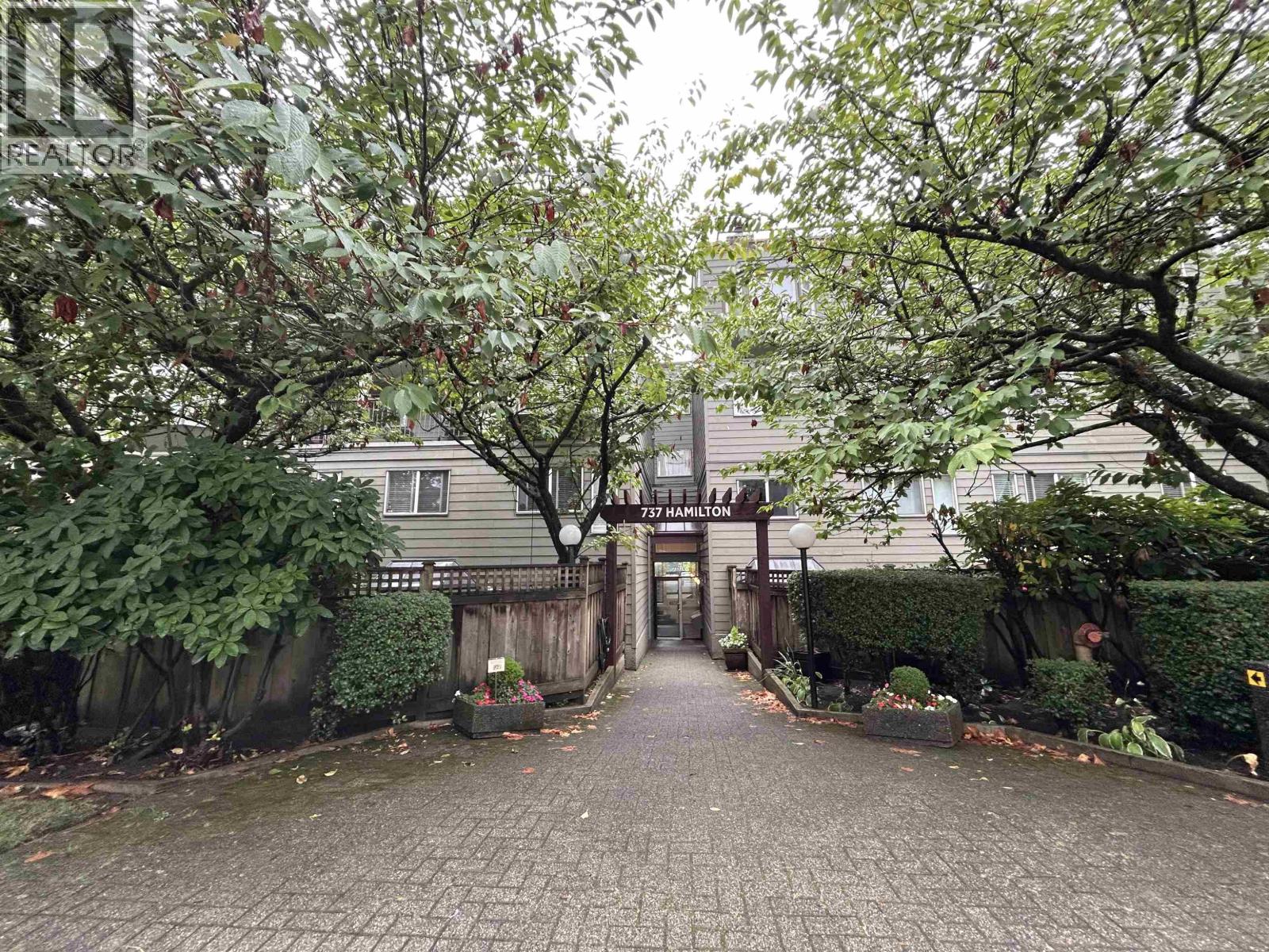 737 Hamilton Street Unit 208, New Westminster, BC V3M 2M7