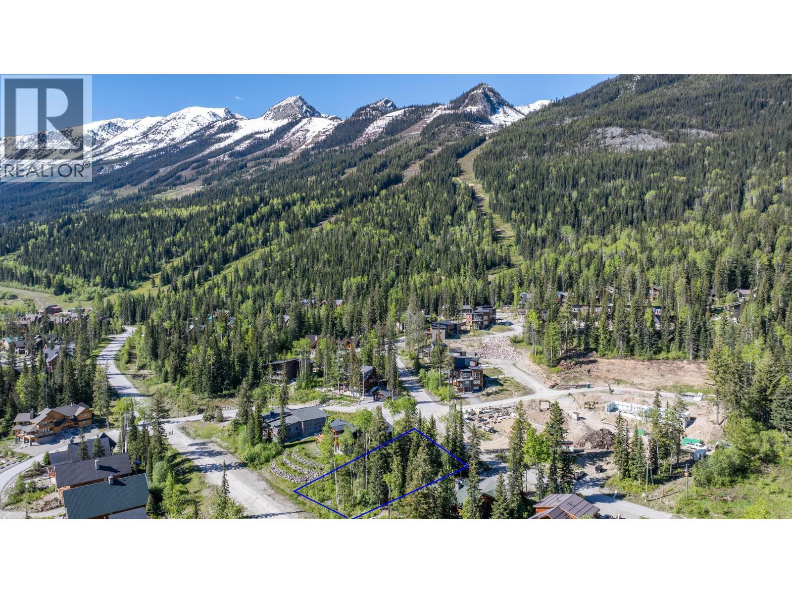Thompson Crescent, Golden, BC V0A 1H1