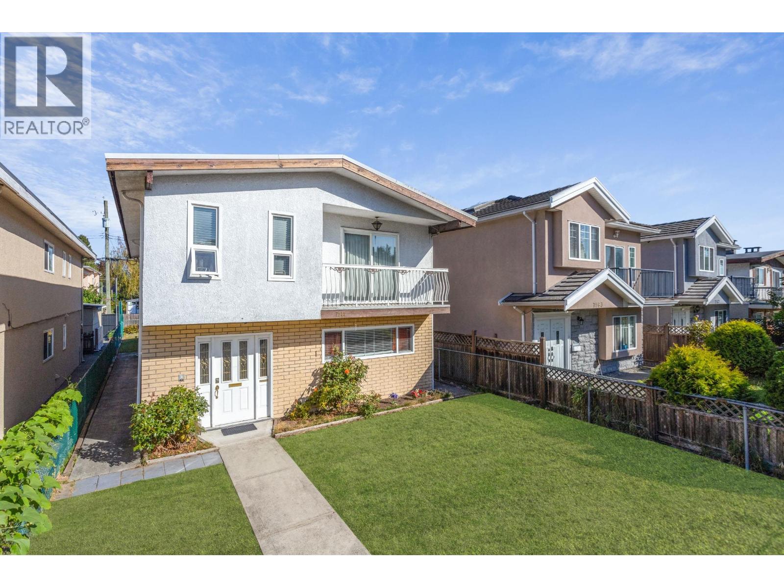 7141 Elwell St, Burnaby, BC V5E 1K7