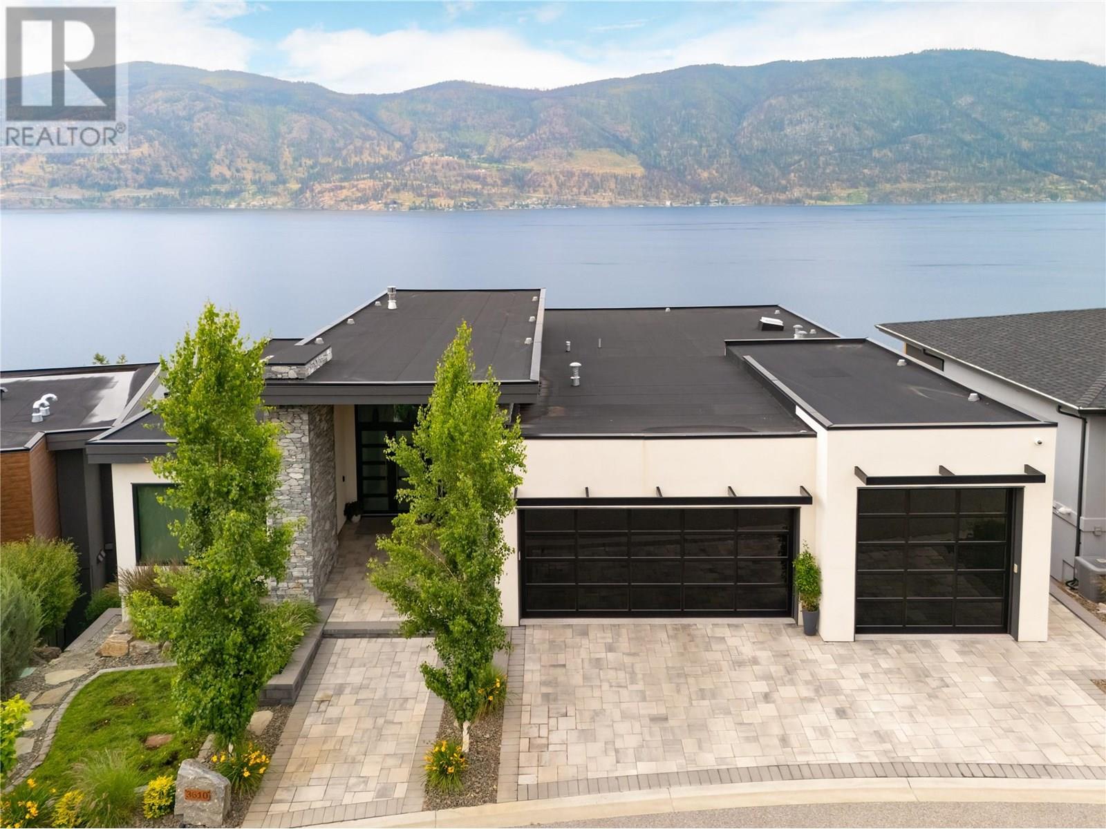 3610 Boxwood Rd, Kelowna, BC V1V 3G2