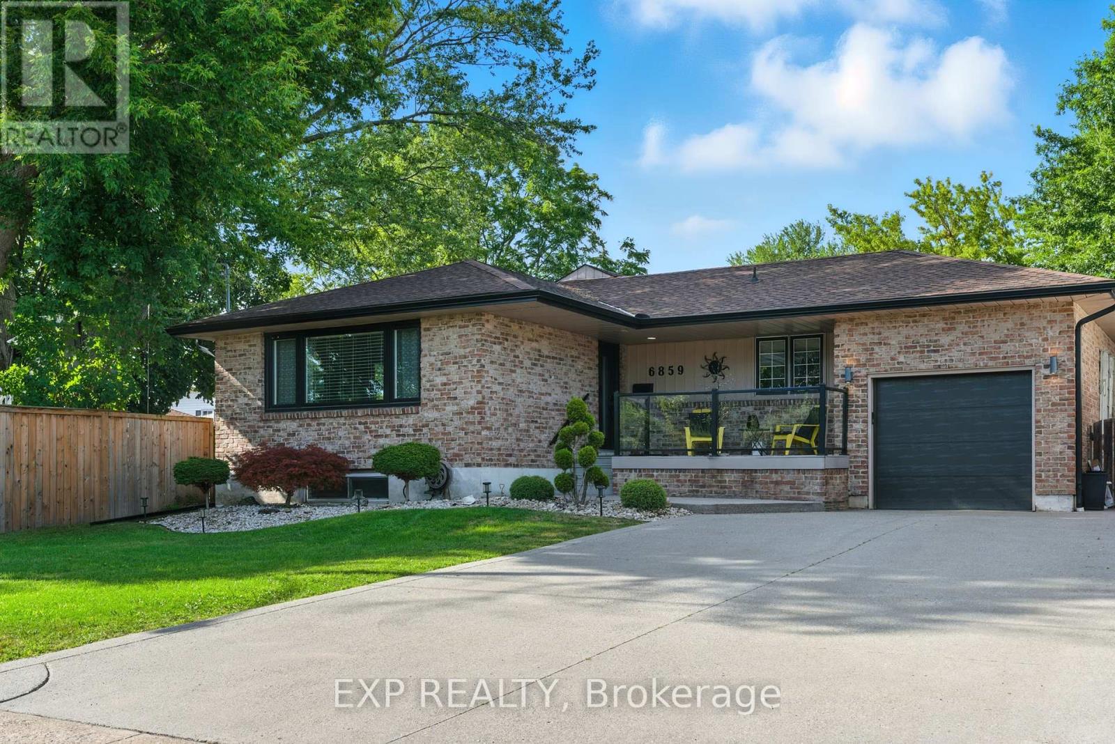 6859 Wills St, Niagara Falls, ON L2J 1Y6