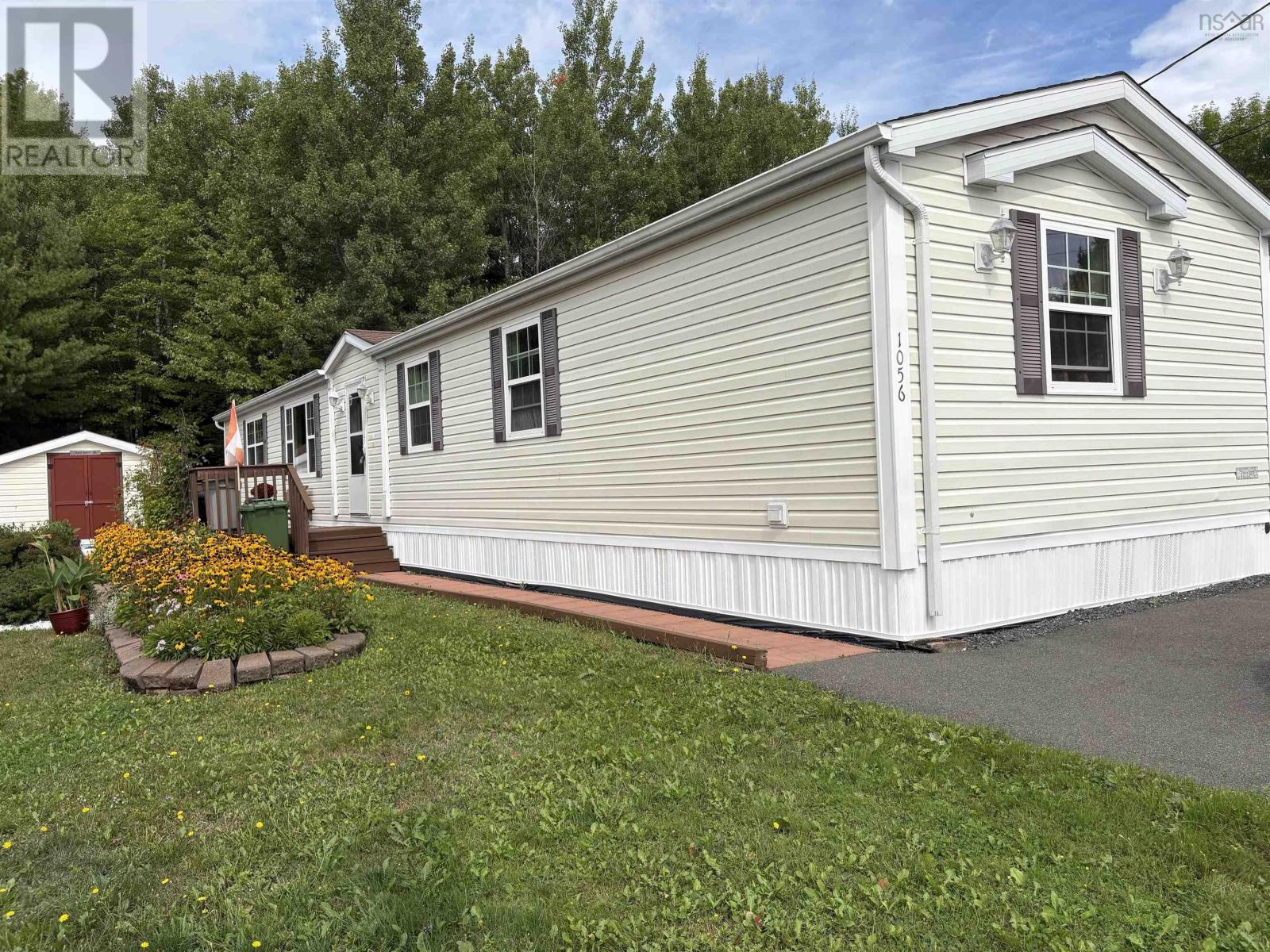 1056 Park Ln, Westville, NS B0K 2A0
