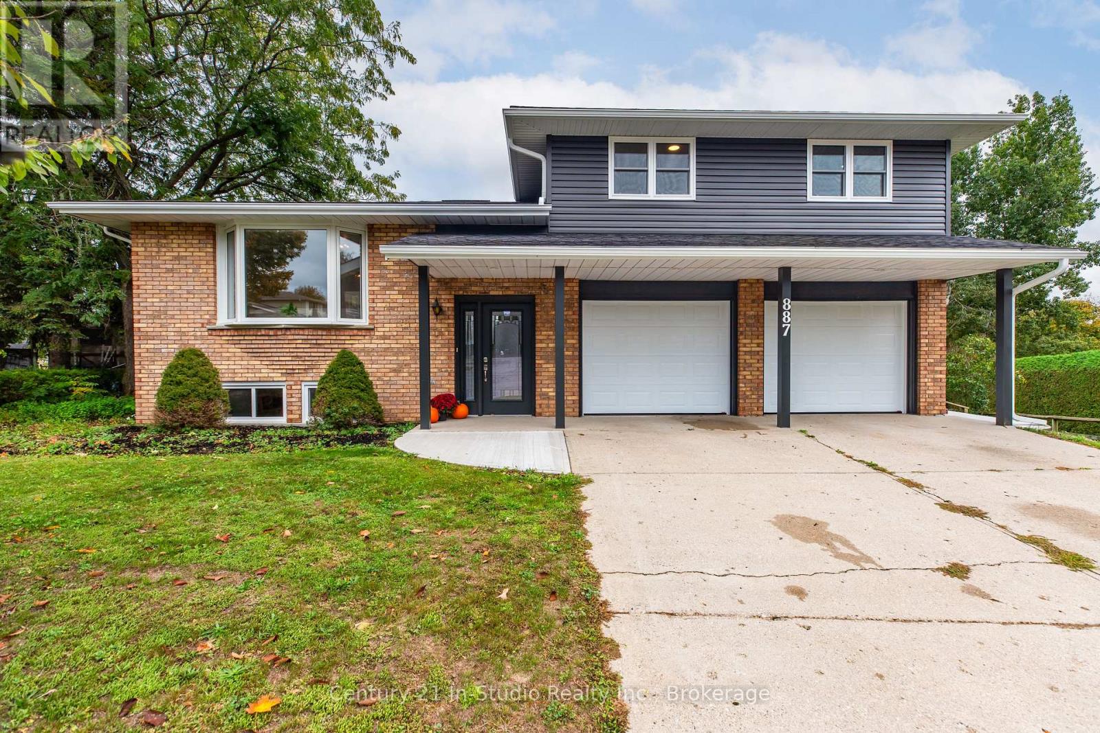 887 Nodwell Ct, Saugeen Shores, ON N0H 2C4