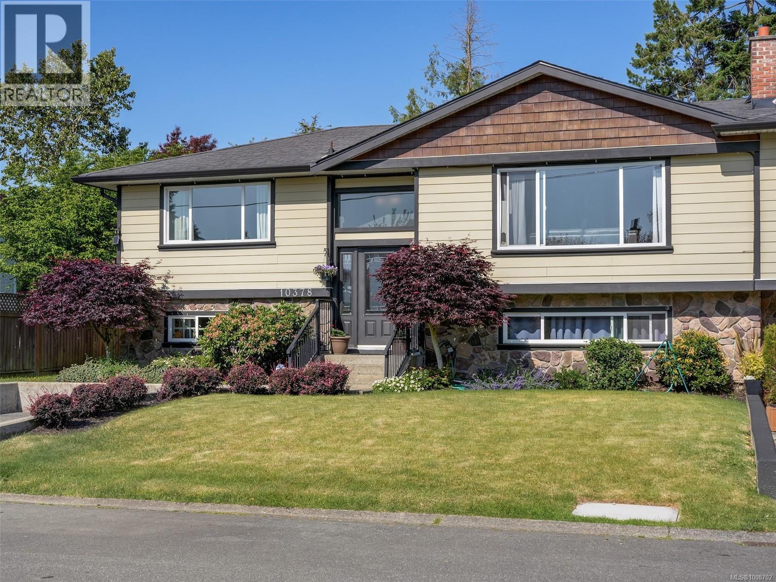 10378 Patricia Pl, Sidney, BC V8L 3J6