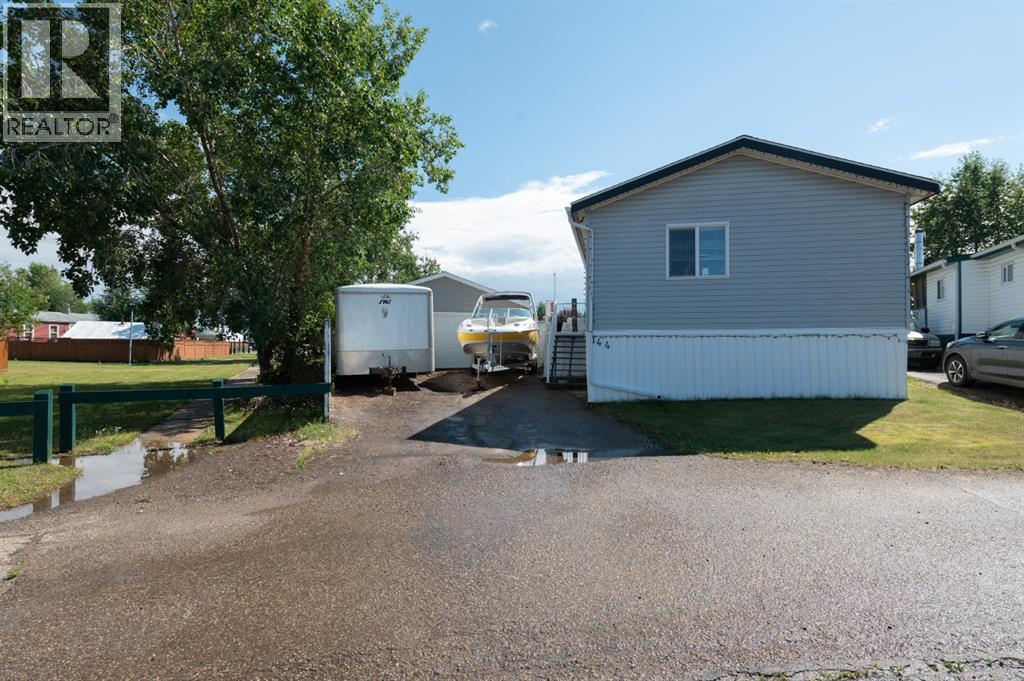 144 Grey Owl Pl, Fort Mcmurray, AB T9H 2P1