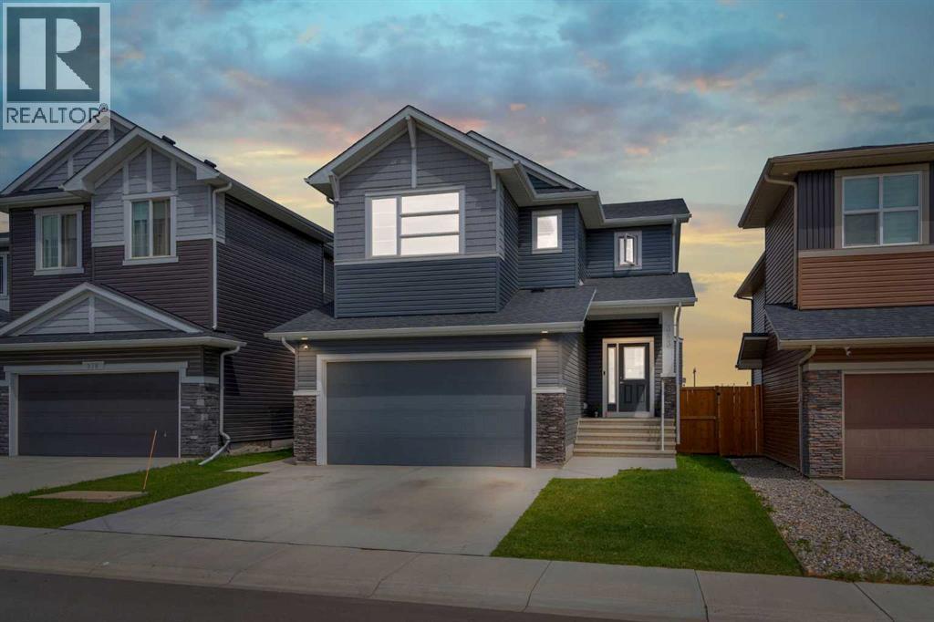383 Dawson Harbour Ct, Chestermere, AB T1X 1Z8