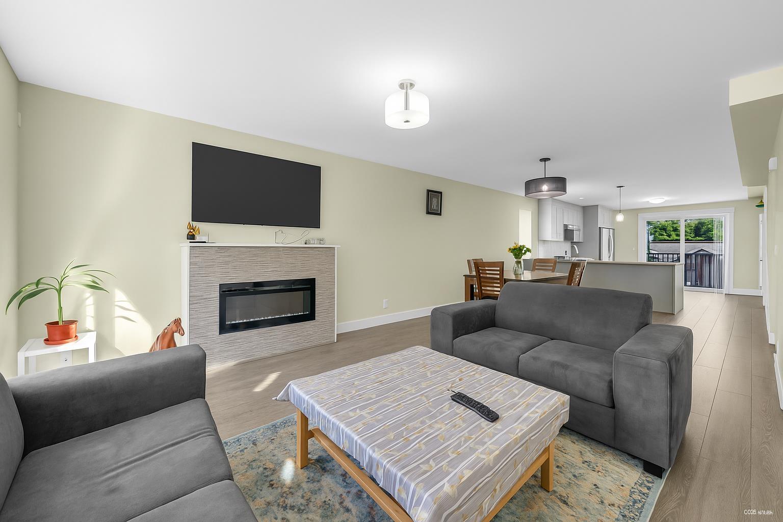 32138 George Ferguson Way Unit 2, Abbotsford, BC V2T 0G8