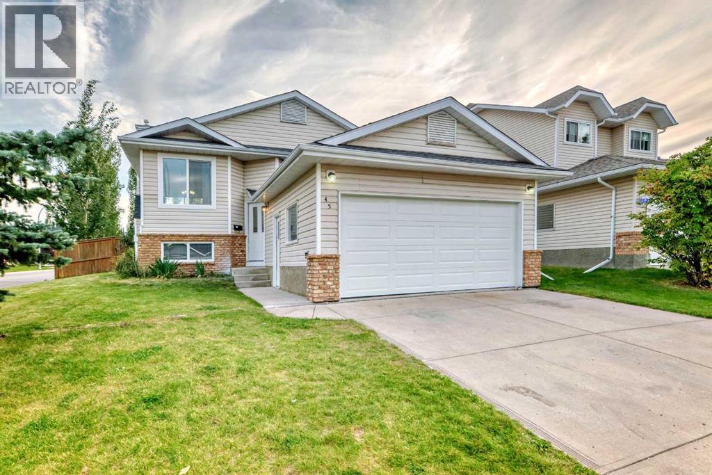 45 Westridge Dr, Okotoks, AB T1S 2N3