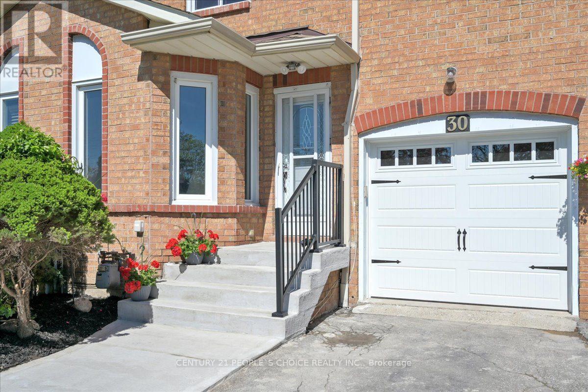 30 365 Tailfeather Cres, Mississauga, ON L4Z 2Z8