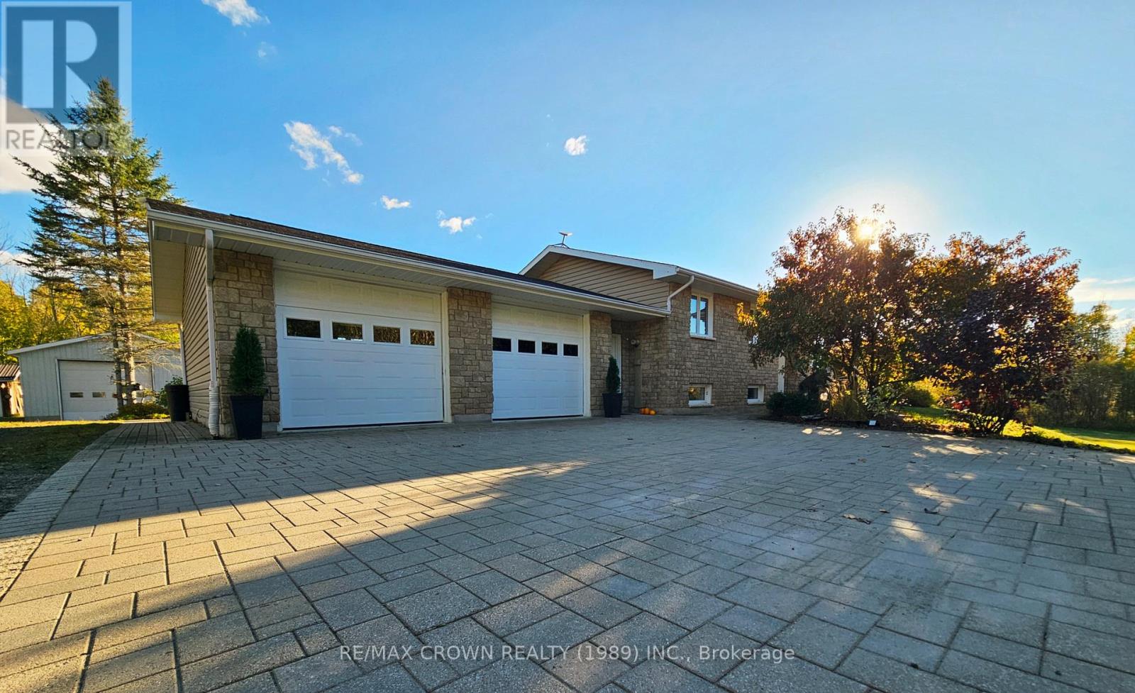 887 Rivers Rd, Chisholm, ON P0H 1B0