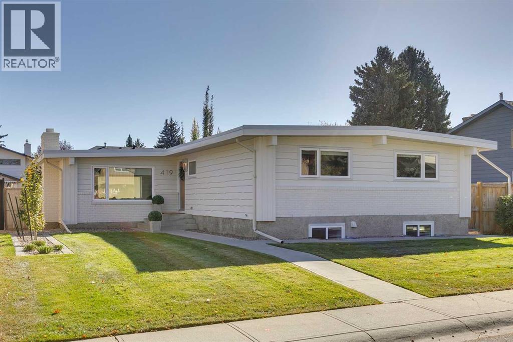 419 Parkview Cres SE, Calgary, AB T2J 4N8