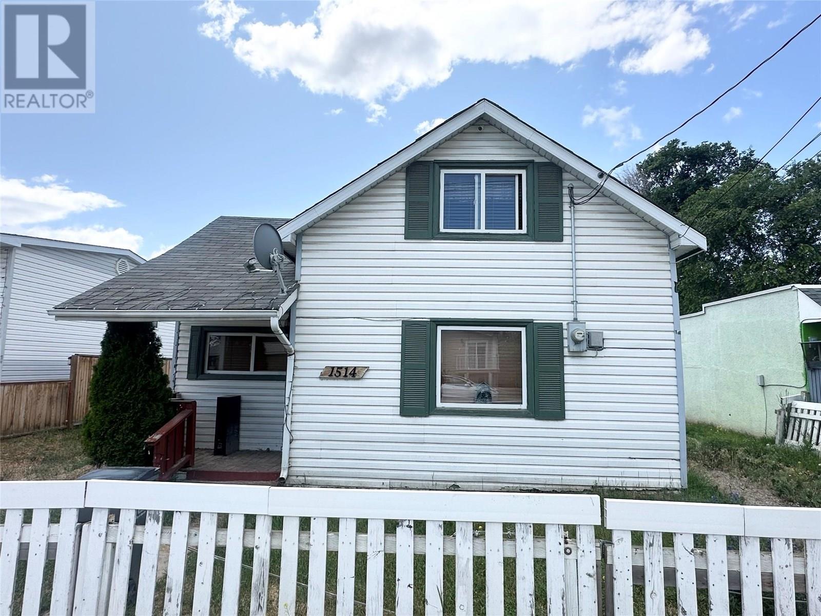 1514 Coldwater Ave, Merritt, BC V1K 1R6