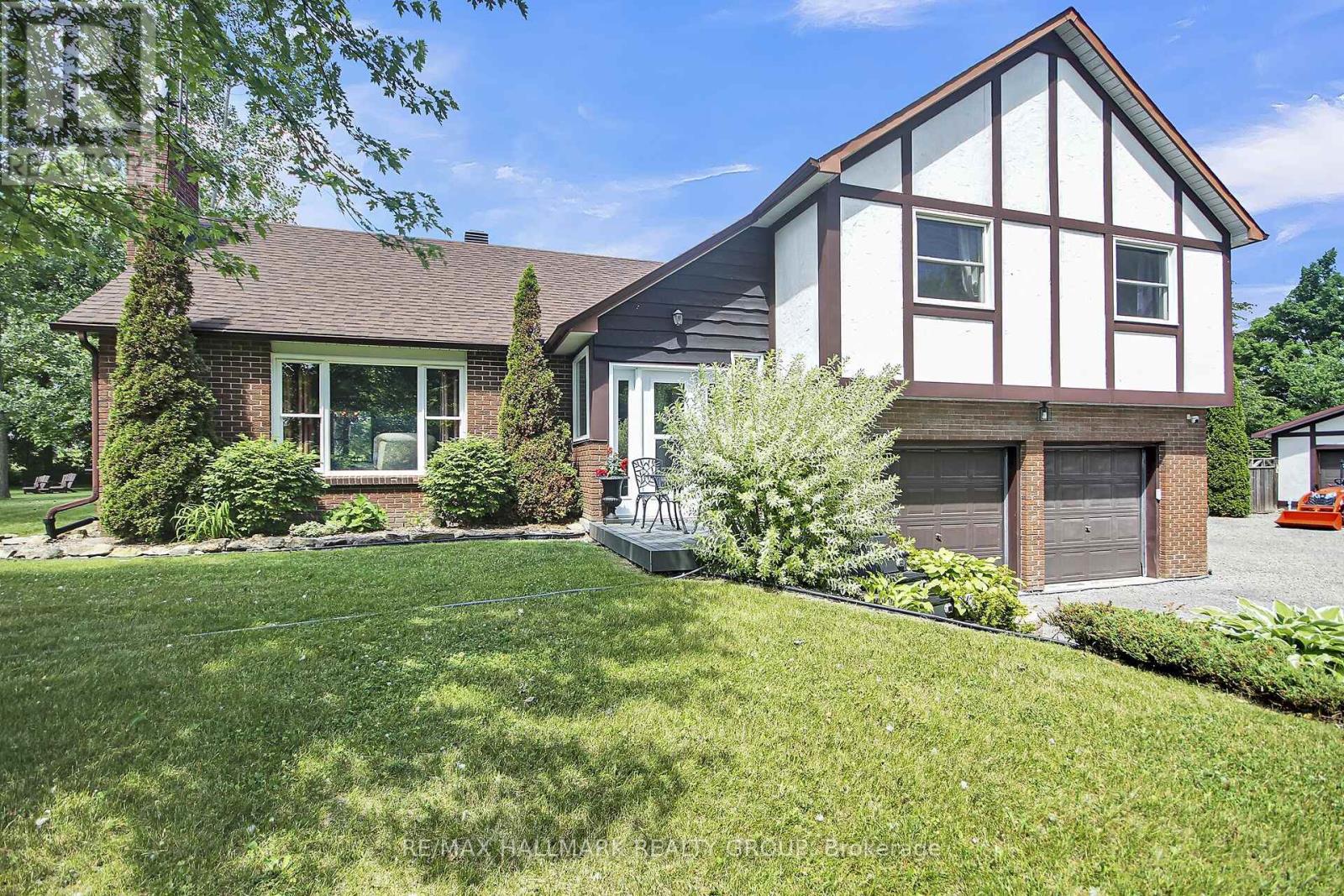 6942 Gallagher Rd, Ottawa, ON K0A 2T0