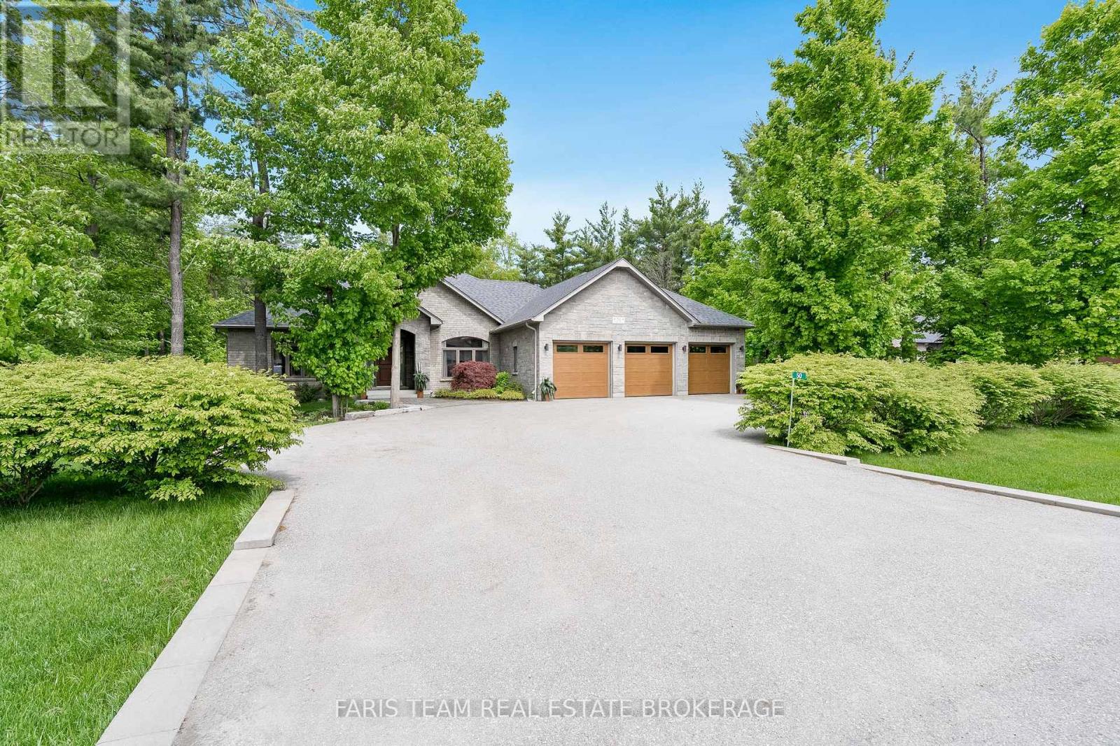 50 Mennill Dr, Springwater Minesing, ON L9X 0J2