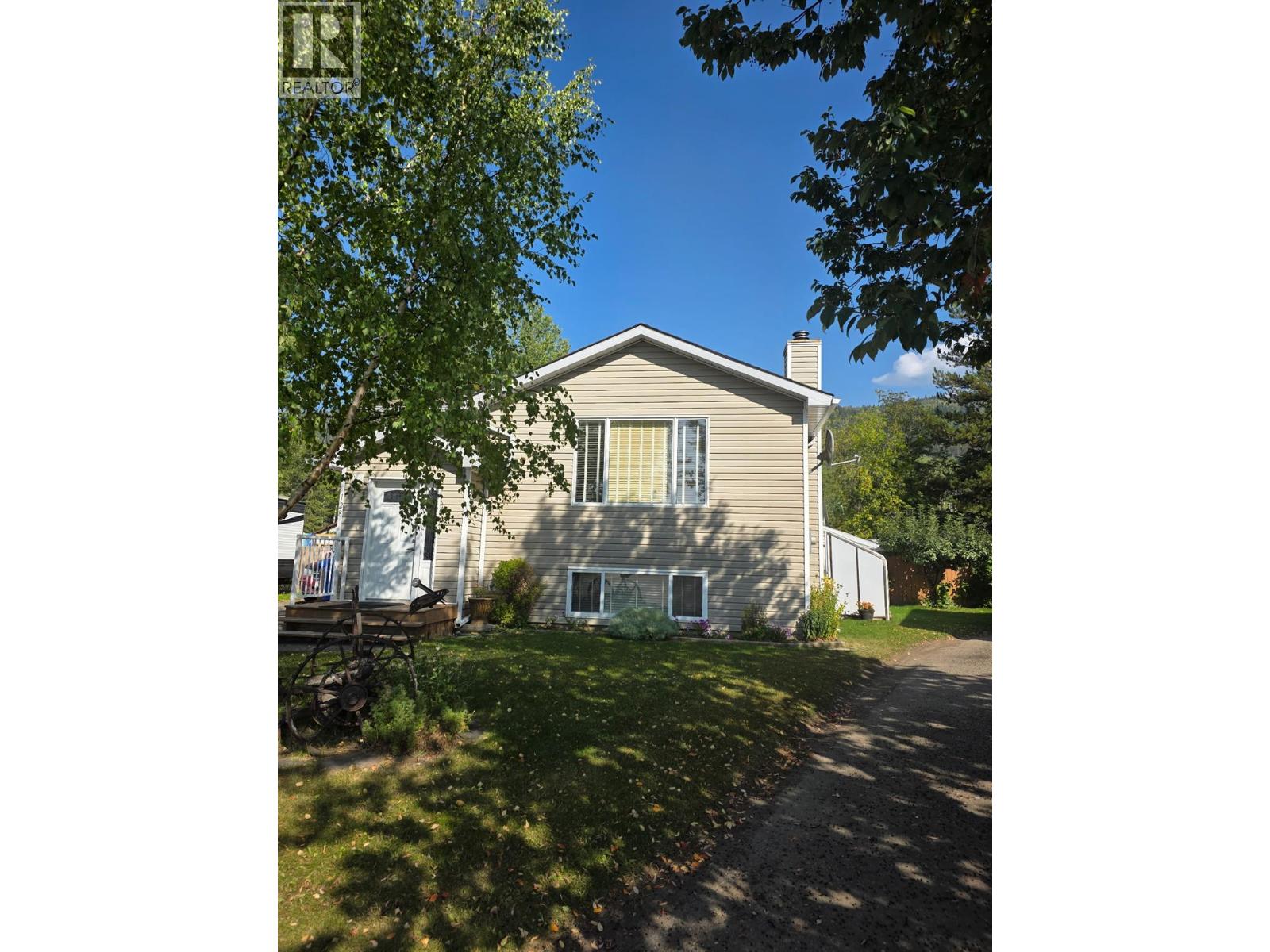 128 Quality Cres, Tumbler Ridge, BC v0c 2w0