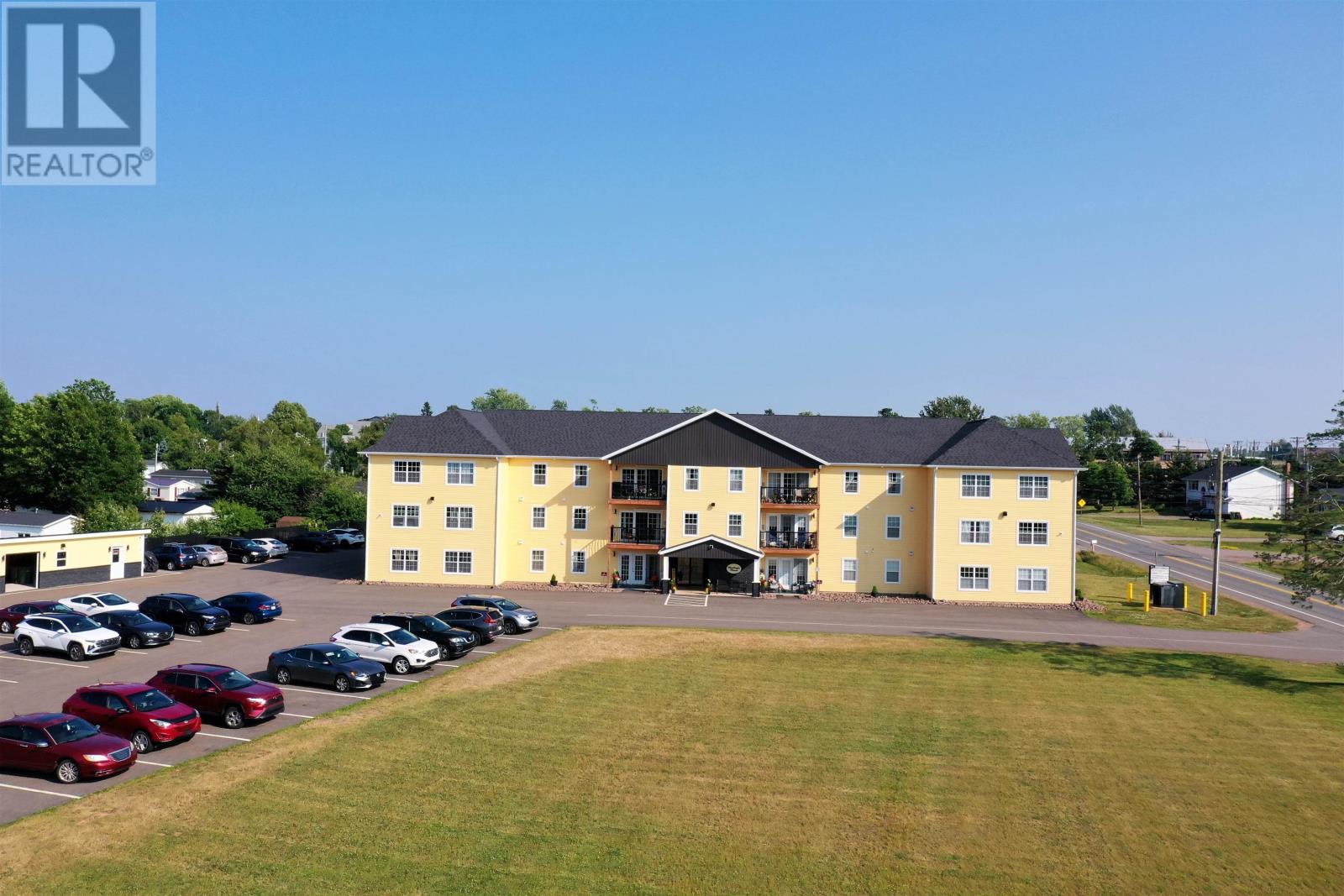 1592 Warren Grove Rd, Cornwall, PE C0A 1H8