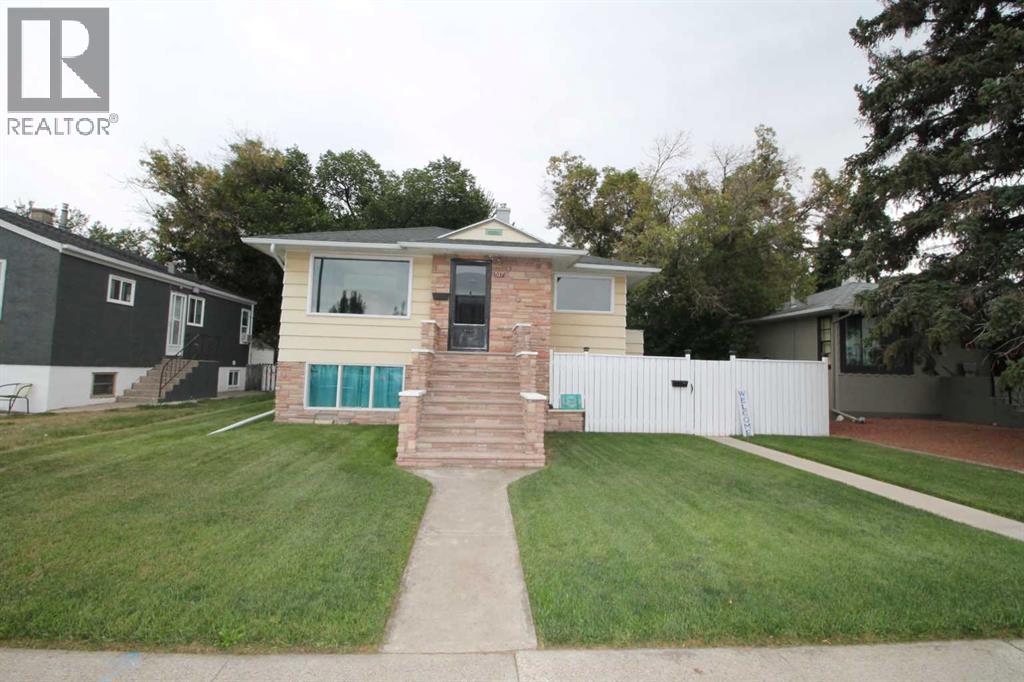 23 Street S Unit 517, Lethbridge, AB T1J 3M9