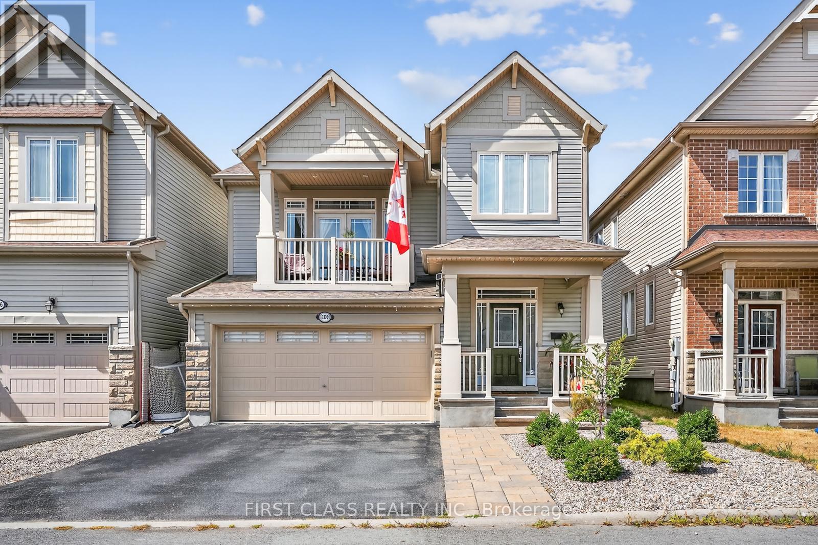 308 Autumnfield St, Ottawa, ON K2M 0J4