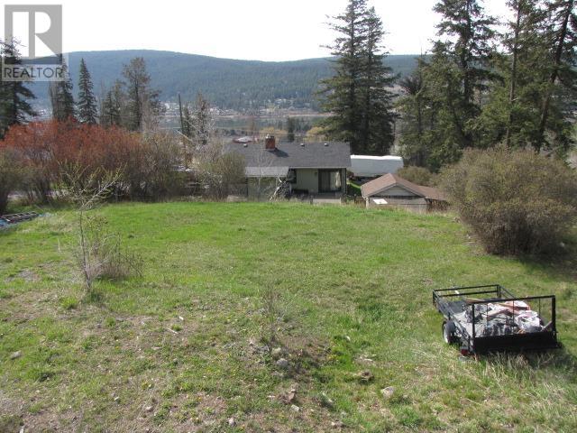 215 Rowat Rd, Williams Lake, BC V2G 2W9