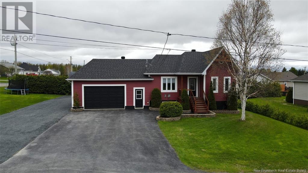 9 Banville St, Saint-Quentin, NB E8A 1A6