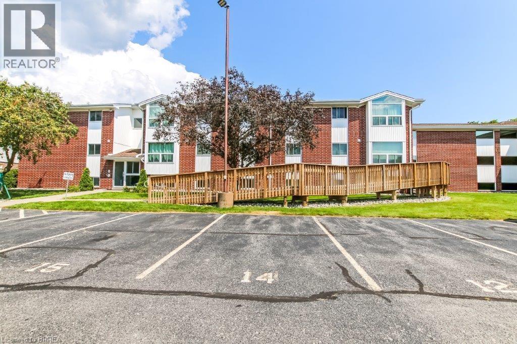 60 Donly Drive S Unit 209, Simcoe, ON N3Y 5K3